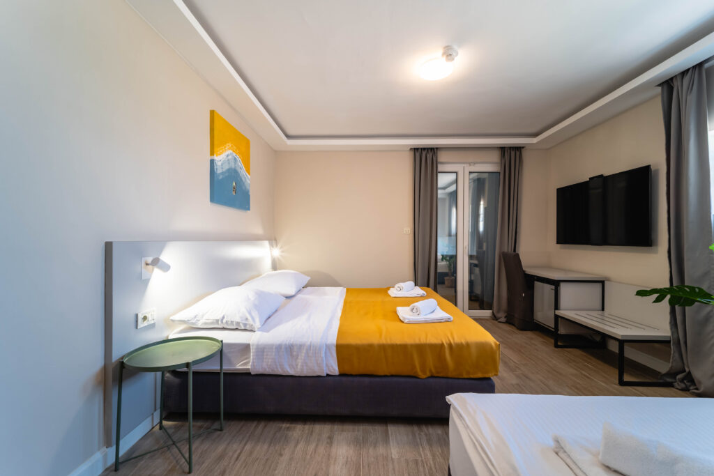 Economy Triple Room 1