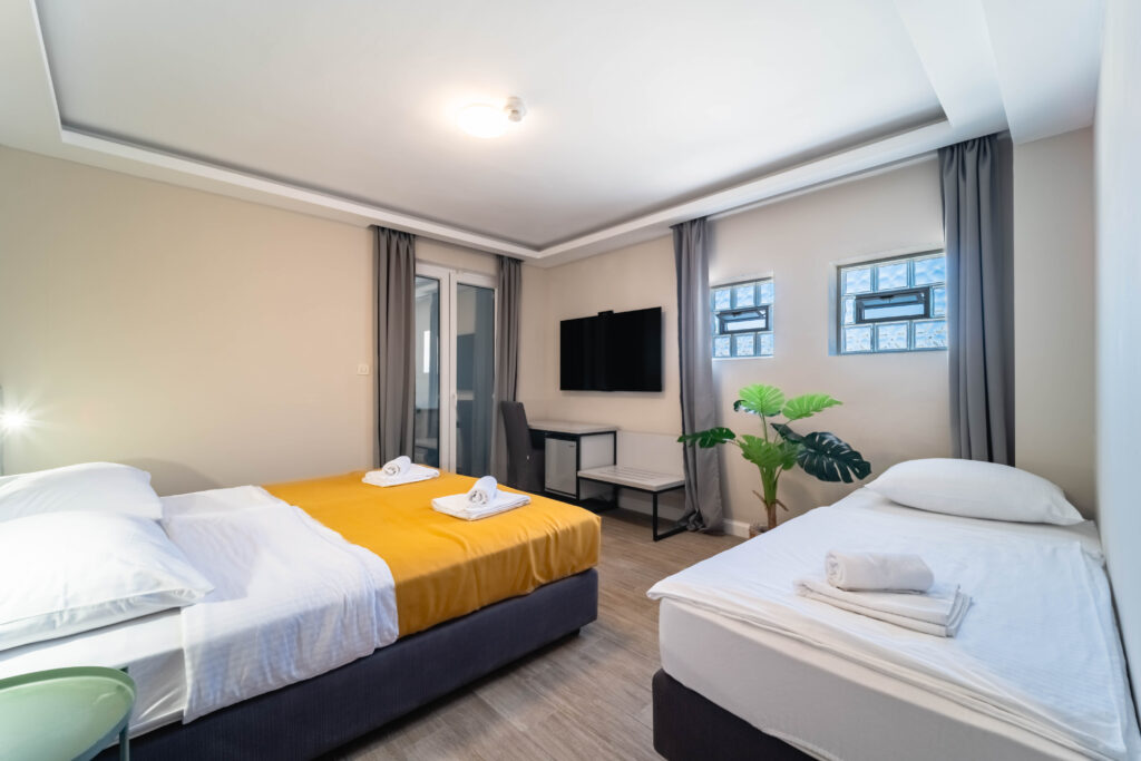 Economy Triple Room 4